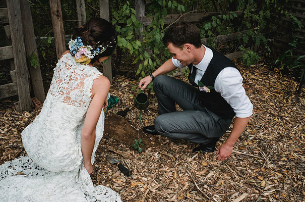 backyard-wedding-wild-daisies-purple-yellow8