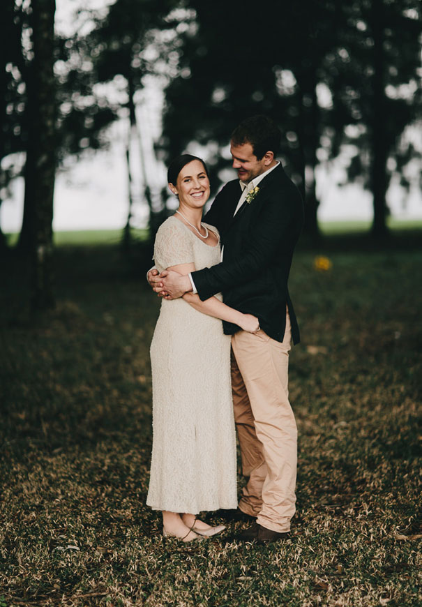 beautiful-elegant-pregnant-bride-vintage-wedding-dress346