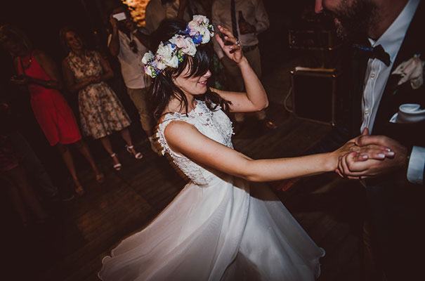 butter-factory-wedding-flower-crown45