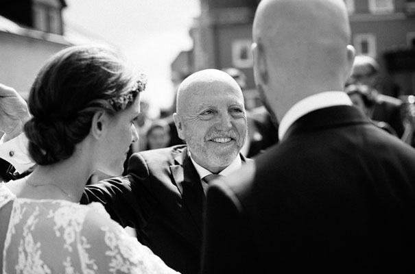 cool-german-wedding-photographer-rue-de-seine-bride16