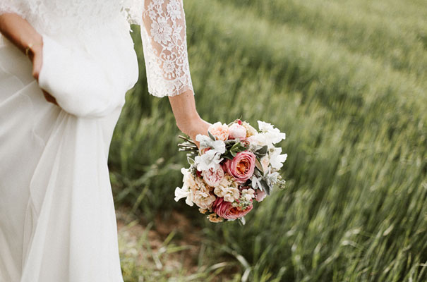 cool-german-wedding-photographer-rue-de-seine-bride39