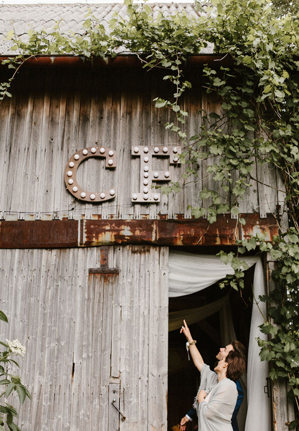 cool-german-wedding-photographer-rue-de-seine-sarah-seven-bride3