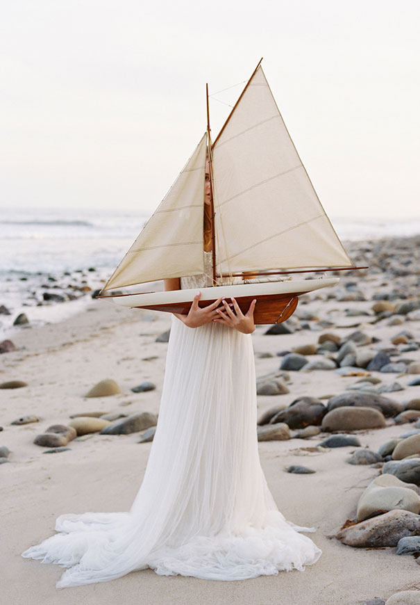 jose-villa-beach-coastal-barefoot-romantic-bridal-inspiration-wedding-styling9