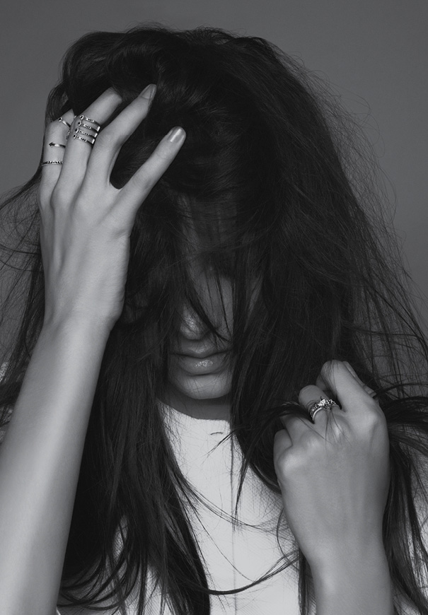 meadowlark-black-and-white-portraits-lorde-rings-jewellery3