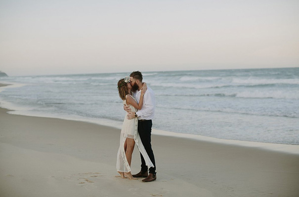 queensland-wedding-photographer-hipster-groom-heart-and-colour14