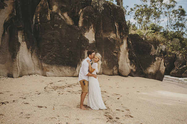 rue-de-seine-danelle-bohane-new-zealand-backyard-wedding-inspiration-daisies21