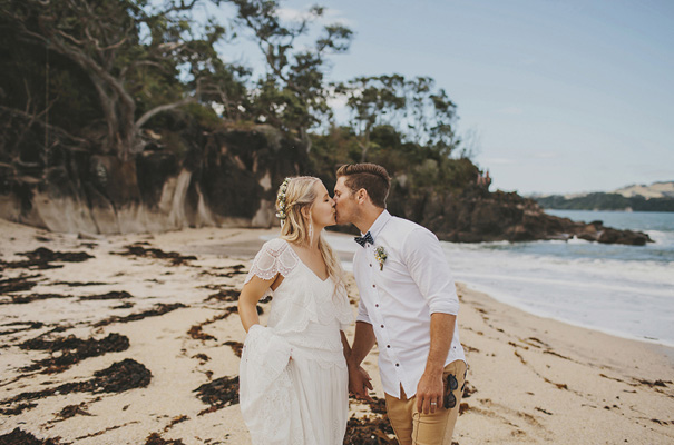 rue-de-seine-danelle-bohane-new-zealand-backyard-wedding-inspiration-daisies24