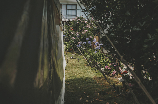 rue-de-seine-danelle-bohane-new-zealand-backyard-wedding-inspiration-daisies29