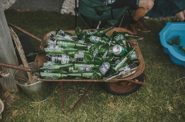 rue-de-seine-danelle-bohane-new-zealand-backyard-wedding-inspiration-daisies31