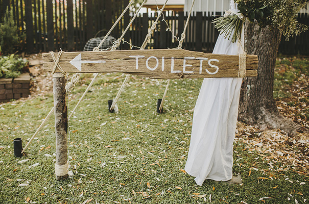 rue-de-seine-danelle-bohane-new-zealand-backyard-wedding-inspiration-daisies35