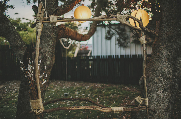 rue-de-seine-danelle-bohane-new-zealand-backyard-wedding-inspiration-daisies47
