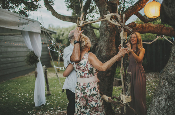 rue-de-seine-danelle-bohane-new-zealand-backyard-wedding-inspiration-daisies48