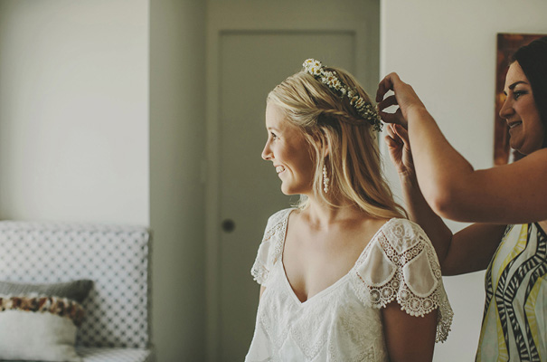 rue-de-seine-danelle-bohane-new-zealand-backyard-wedding-inspiration-daisies5