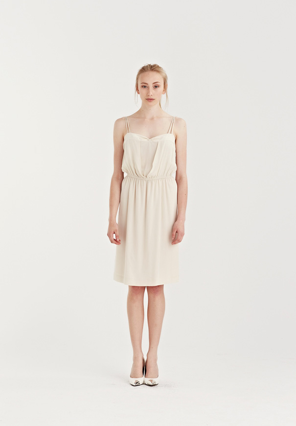 Bridesmaid-Juliette-Hogan-neautral-colours-cool-best-designer3
