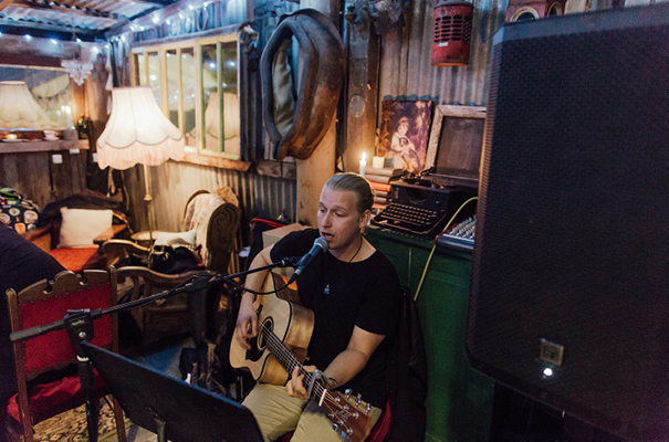 flower-crown-bouquet-inspiration-south-coast-wedding-photographer22