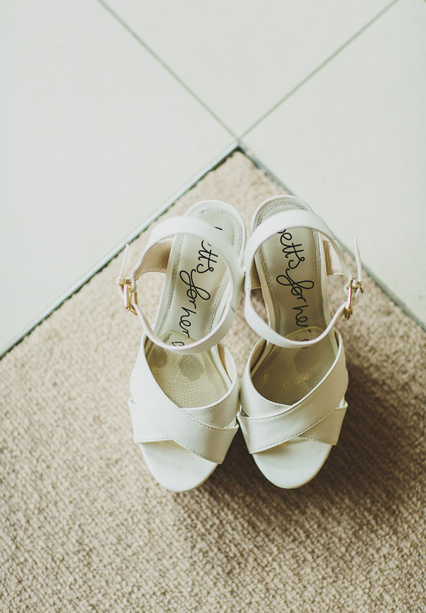 grace-loves-lace-pineapple-farm-wedding