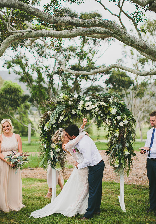 grace-loves-lace-pineapple-farm-wedding9