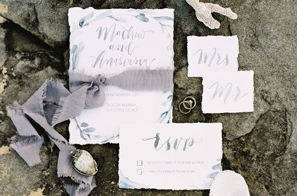 nautical-beach-coastal-blue-white-wedding-inspiration-a-darling-affair5