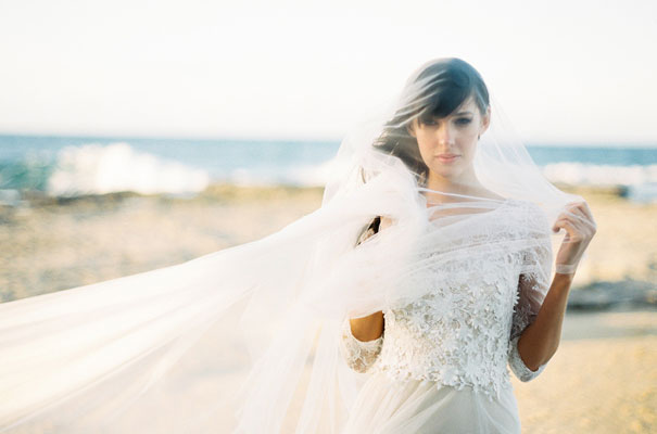 nautical-beach-coastal-blue-white-wedding-inspiration-a-darling-affair6