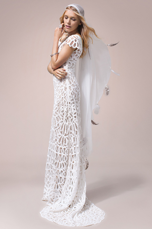rue-de-seine-2016-bridal-gown-wedding-dress-nomad-boho-romantic-beaded-backless-crochet26
