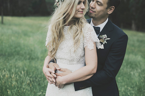 rue-de-seine-bridal-gown-real-wedding-deer-farm-rural-victoria-wedding-photographer13
