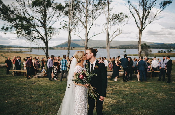 rue-de-seine-luke-going-barn-country-wedding18
