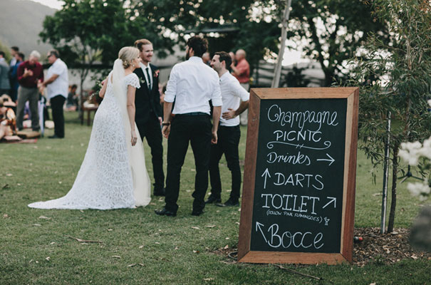 rue-de-seine-luke-going-barn-country-wedding20