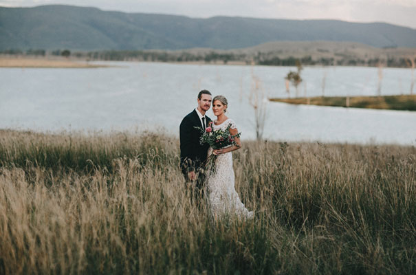 rue-de-seine-luke-going-barn-country-wedding30