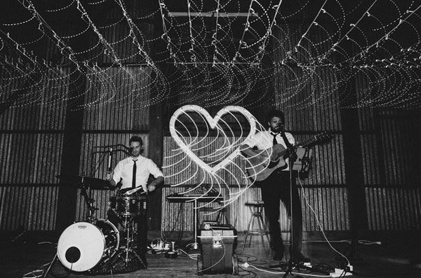 rue-de-seine-luke-going-barn-country-wedding50