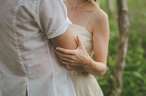 stradbroke-island-teeki-style-beach-coastal-barefoot-bride-wedding18