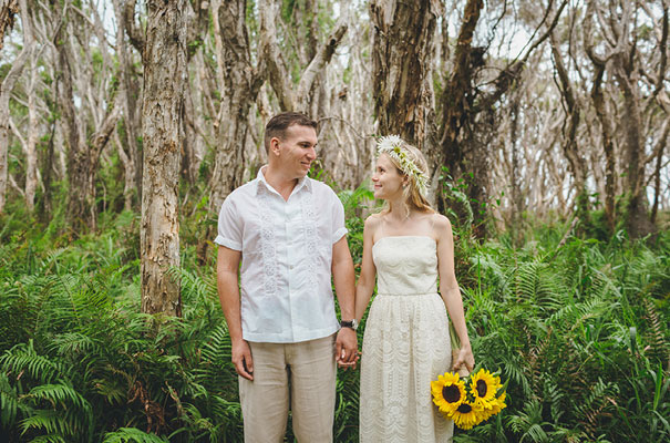 stradbroke-island-teeki-style-beach-coastal-barefoot-bride-wedding20