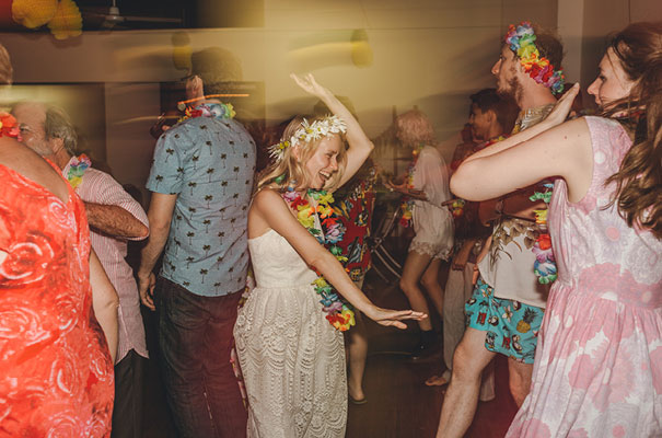 stradbroke-island-teeki-style-beach-coastal-barefoot-bride-wedding34