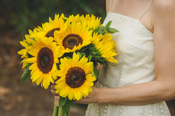 stradbroke-island-teeki-style-beach-coastal-barefoot-bride-wedding9