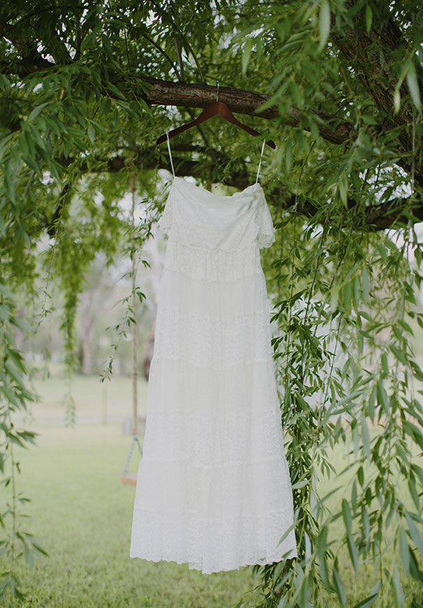 NSW-grace-loves-lace-lost-lover-cool-real-wedding-gypsy-boho-bride9