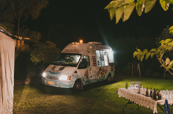 country-wedding-backyard-farm-scott-surplice32