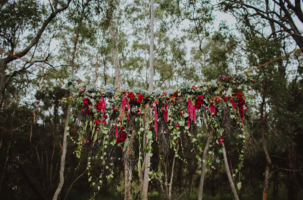 floral-ceremony-reception-tipi-styling-wedding-insporation-justin-aaron17
