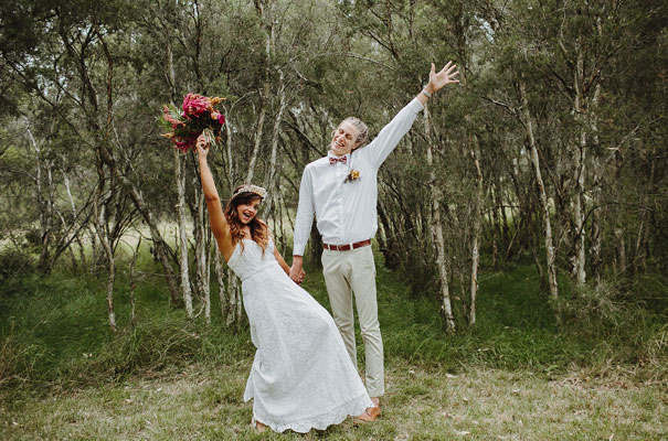 floral-ceremony-reception-tipi-styling-wedding-insporation-justin-aaron45