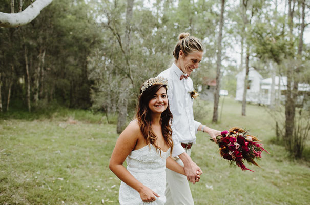 floral-ceremony-reception-tipi-styling-wedding-insporation-justin-aaron46