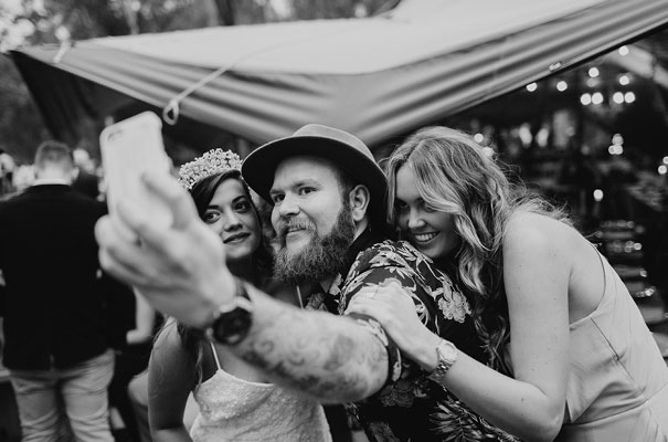 floral-ceremony-reception-tipi-styling-wedding-insporation-justin-aaron48