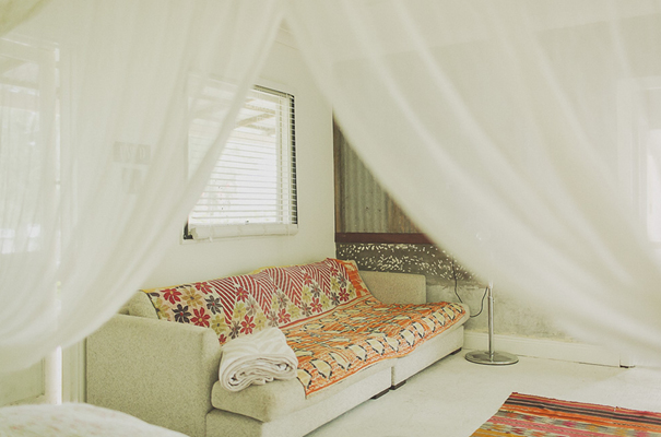 homemade-bridal-gown-babies-breath-wedding-gui-jorge-photography