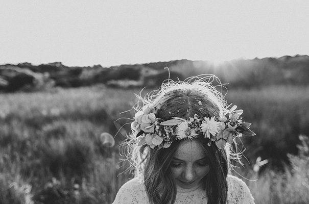 michelle-fiona-engagement-wedding-flower-crown-golden-hour14