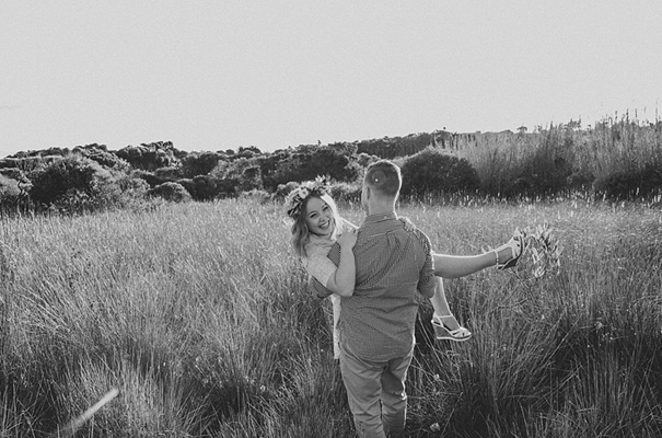 michelle-fiona-engagement-wedding-flower-crown-golden-hour6