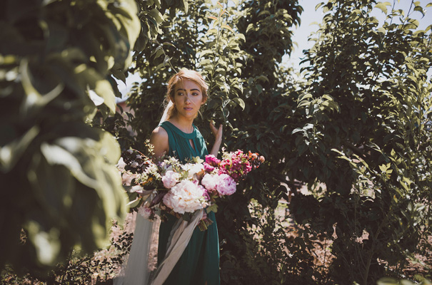 peonies-green-wedding-dress-wedding-mud-cake