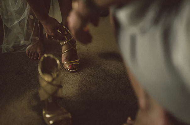 polkadot-bride-wedding-dress-dark-romantic-wedding-venue-table-styling9