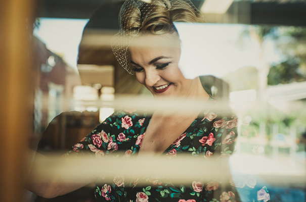 vintage-retro-elegant-bridal-gown-wedding-dress3