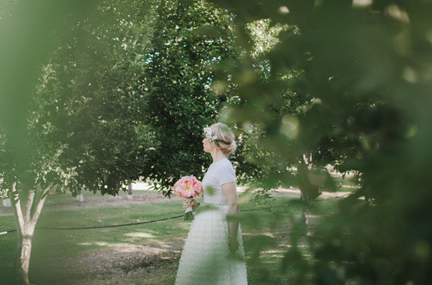 backyard-wedding-inspiration-flower-crown18