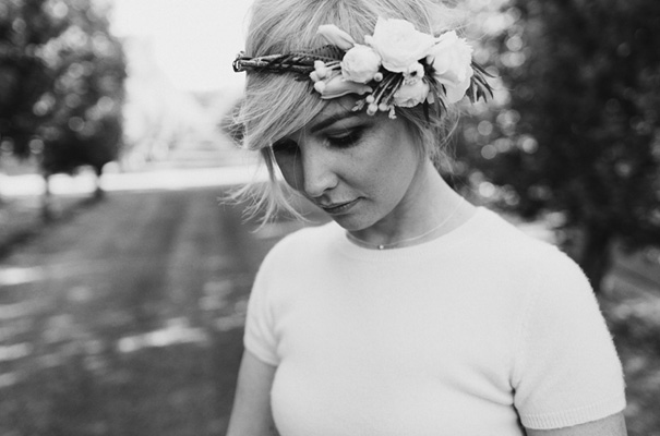 backyard-wedding-inspiration-flower-crown20