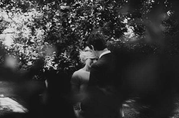 backyard-wedding-inspiration-flower-crown22