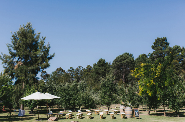 backyard-wedding-inspiration-flower-crown7