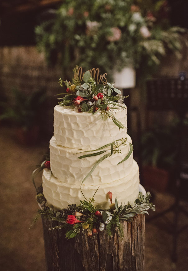 cool-country-barn-wedding-ideas-inspiration65